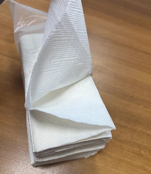Бумажное полотенце V-сложения